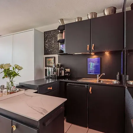 En Front De Avec Piscine Et Wi-fi à - Fr-1-3-621 *