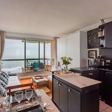 En Front De Avec Piscine Et Wi-fi A - Fr-1-3-621 * Biarritz